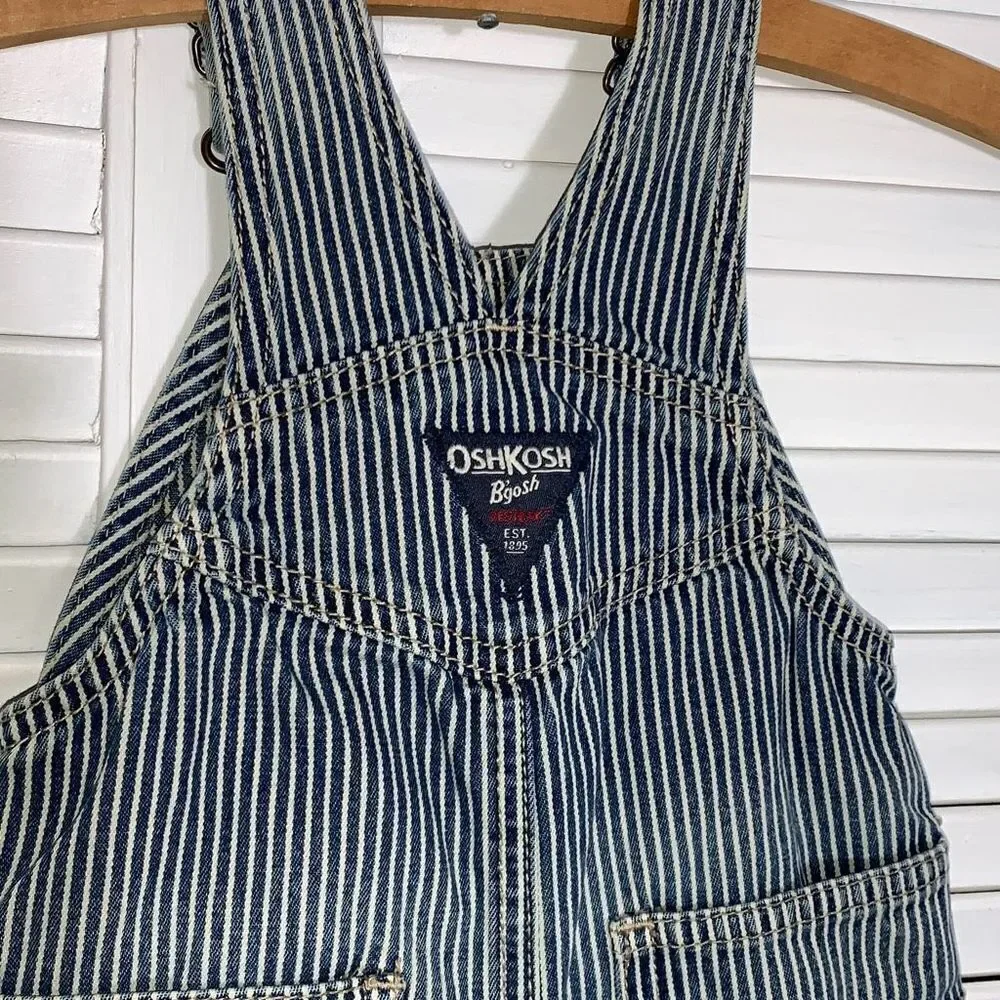 OSHKOSH b'gosh Blue Jean Striped Railroad Engineer Bib Overalls Boys‎ 6 Months